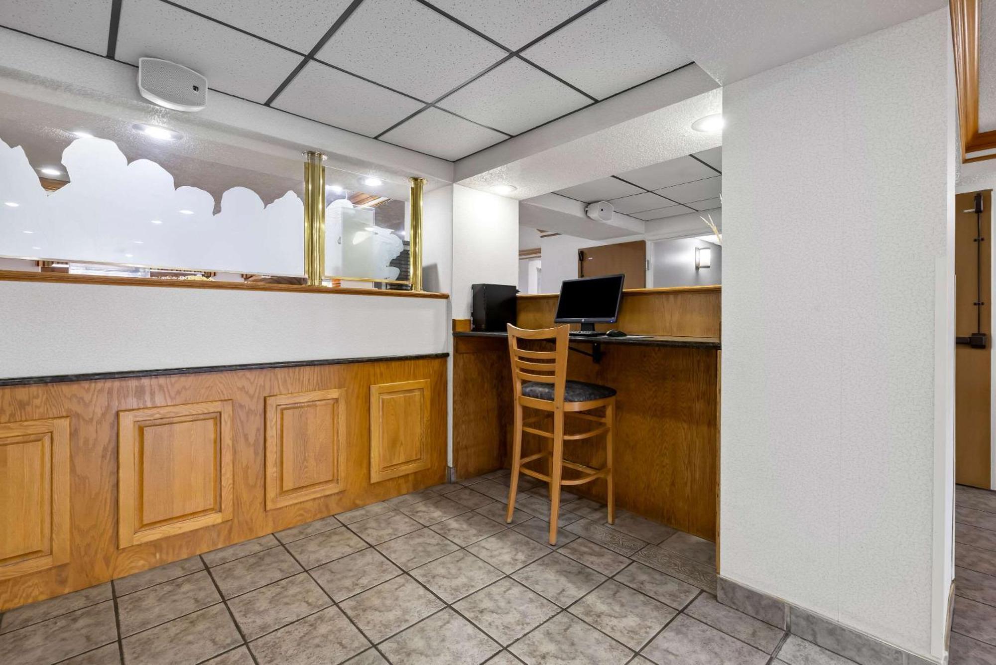 Quality Inn Near Monument Health Rapid City Hospital מראה חיצוני תמונה