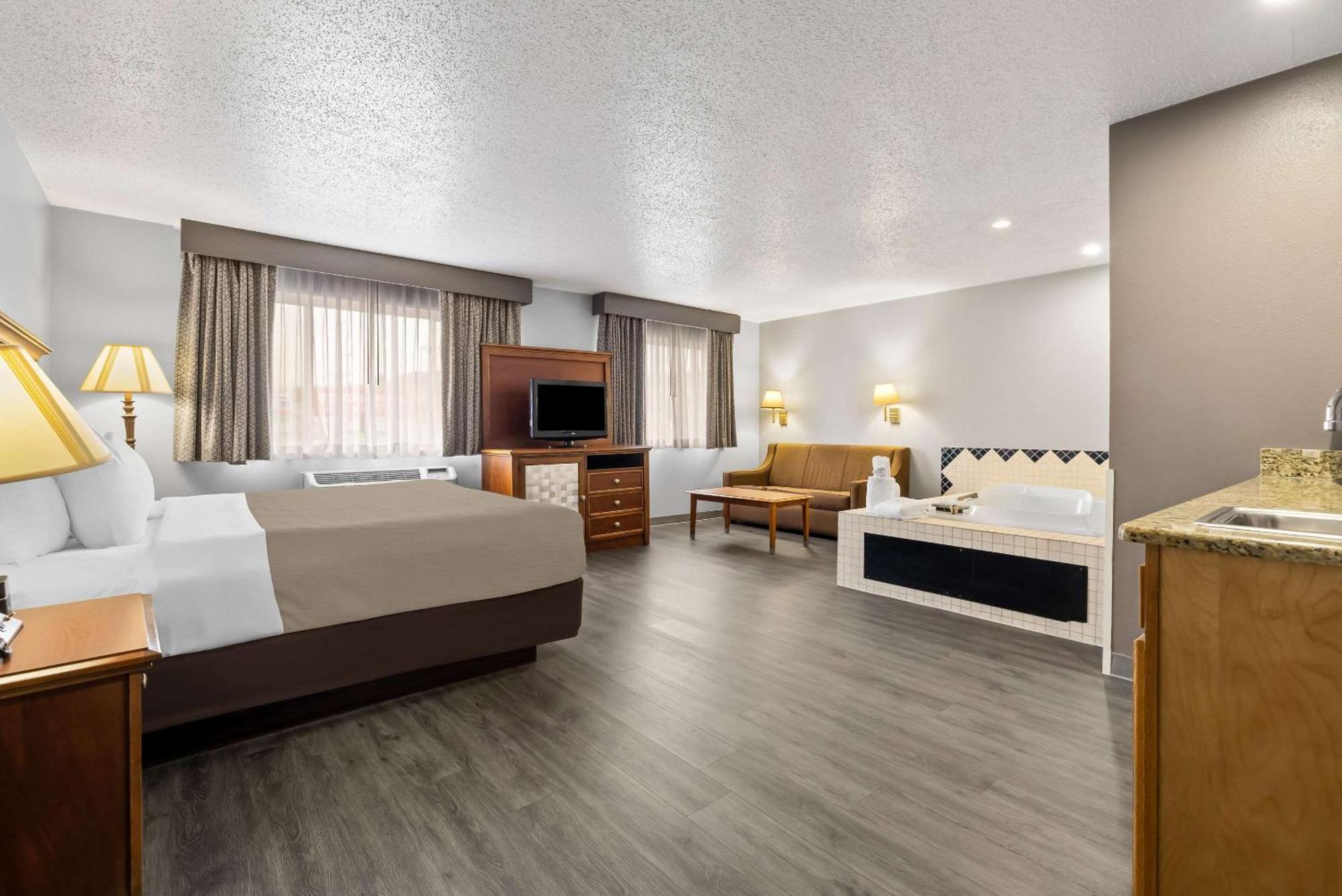 Quality Inn Near Monument Health Rapid City Hospital מראה חיצוני תמונה